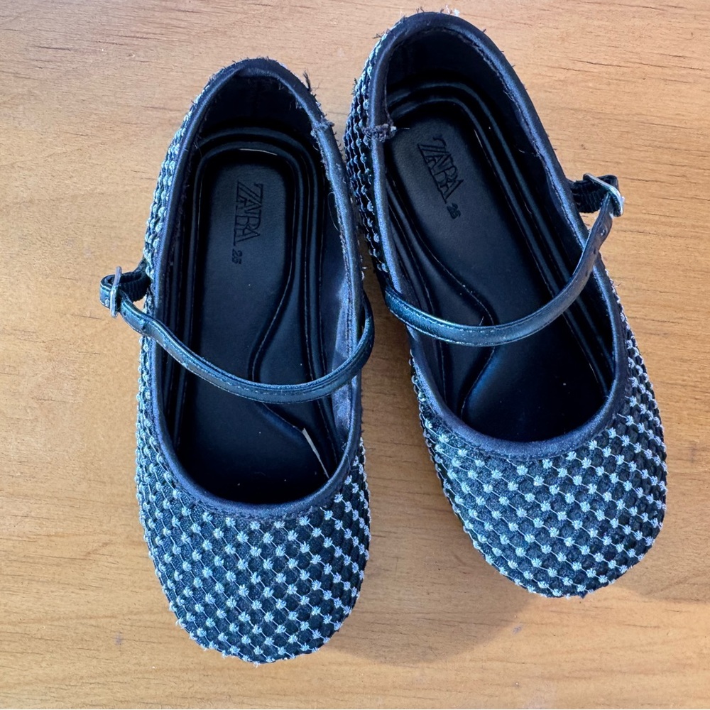 GIRLS DOTTED MESH BALLET FLATS